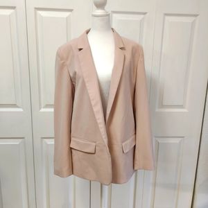 Ann Taylor Factory light pink blazer，size 14, good condition.